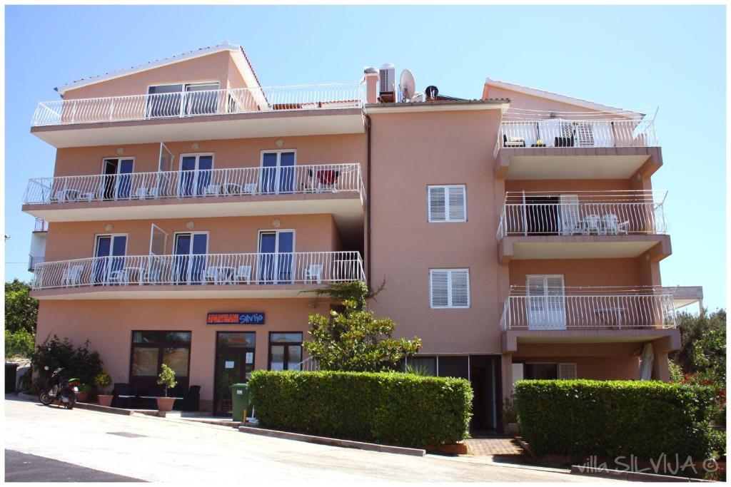 Apartments Silvija Примоштен Экстерьер фото